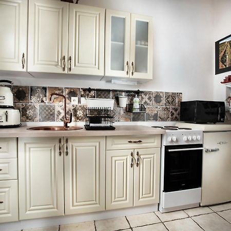 Lichtenstein Lva Apartman Břeclav Exterior foto